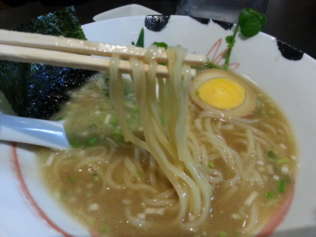 4/26 新横浜ラーメン博物館 二代目げんこつ屋 げんこつWASABI ¥980_b0042308_22511436.jpg