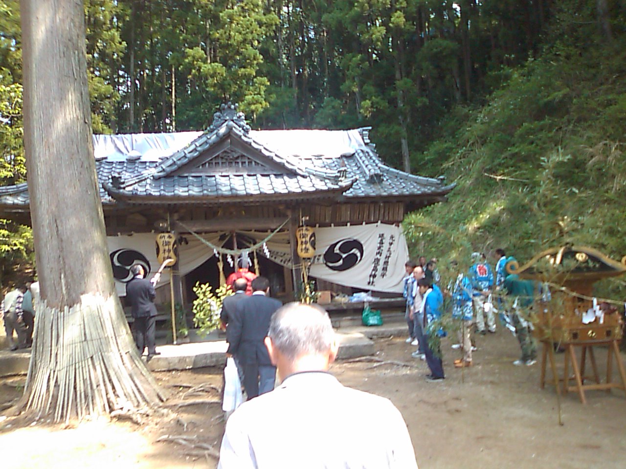五月晴れの春季例大祭_e0068696_7124036.jpg