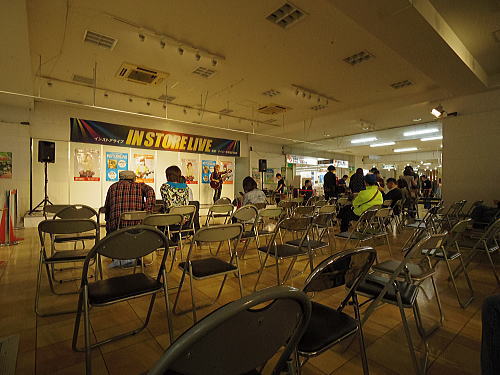 a0211291_12352817.jpg