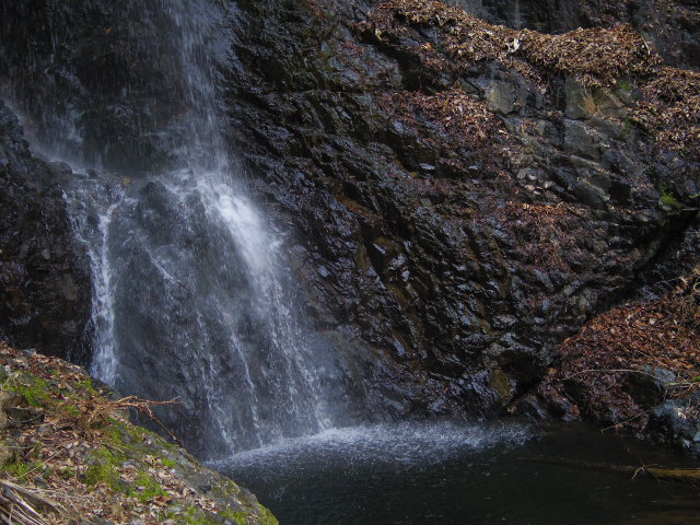 白糸の滝(山梨県小菅村)_f0300637_22280872.jpg