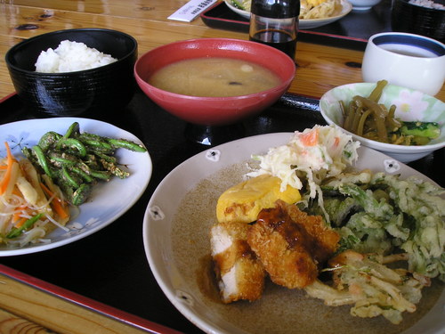 ランチバイキング_c0155576_1043810.jpg