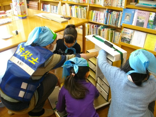 イザ！カエルキャラバン！in 大屋公民館 （輪島市・3年目）_c0036272_052156.jpg