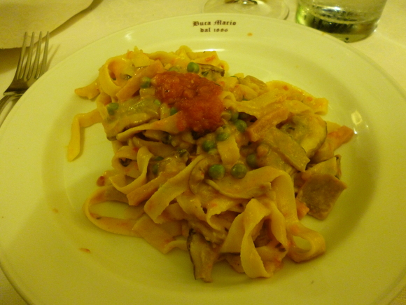 2013,07 フランス、イタリアツアー 39、「Ristorante Buca Mario」 (FIRENZE)_f0342307_22521276.jpg