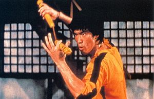 30半ば 40半ばの男性はヌンチャクが使える 実戦カラテ 大阪拳友会 30半ば 40半ばの男性はヌンチャクが使える 実戦カラテ 大阪拳友会