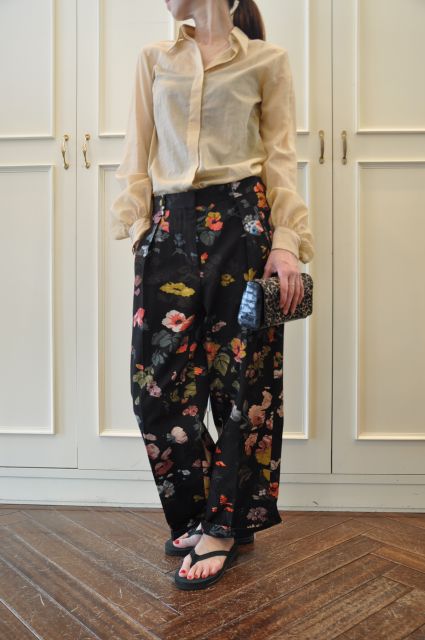 シャンパンゴールドのシャツ DRIES VAN NOTEN._b0110586_19465067.jpg