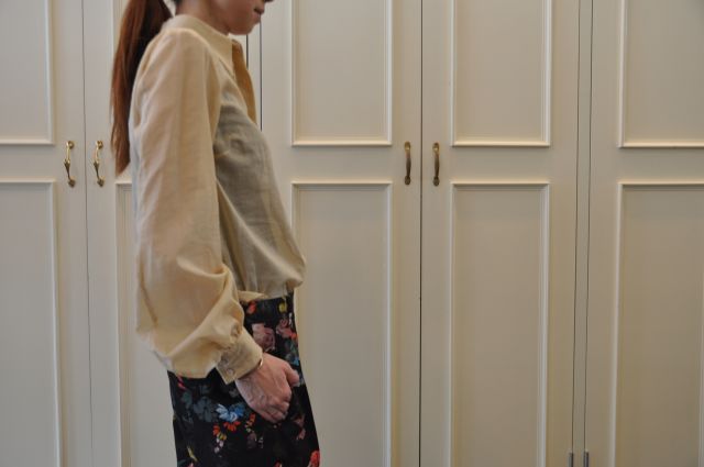 シャンパンゴールドのシャツ DRIES VAN NOTEN._b0110586_1954023.jpg