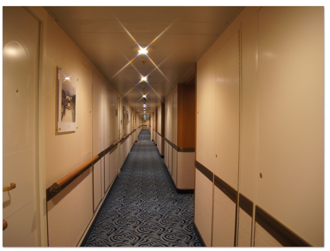 東カリブ海クルーズ(8) チェックイン&キャビン_d0210324_6512396.jpg