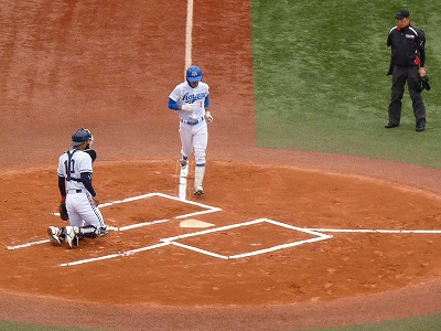 青学大対中央大　５月６日　東都大学野球１部　前半_b0166128_1558103.jpg