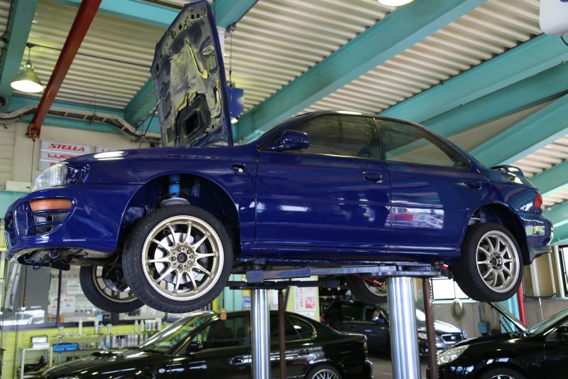 XVハイブリッドとカラフルなインプレッサWRX_f0076731_17220033.jpg
