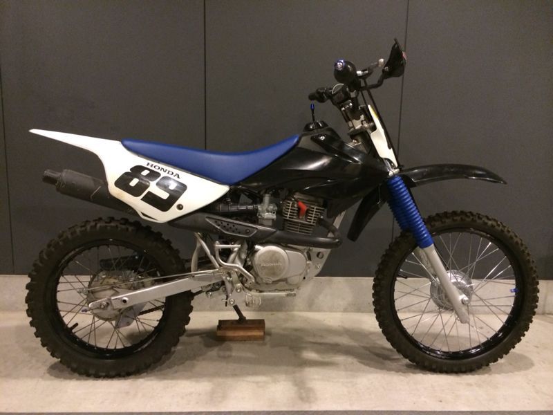 XR100モタード