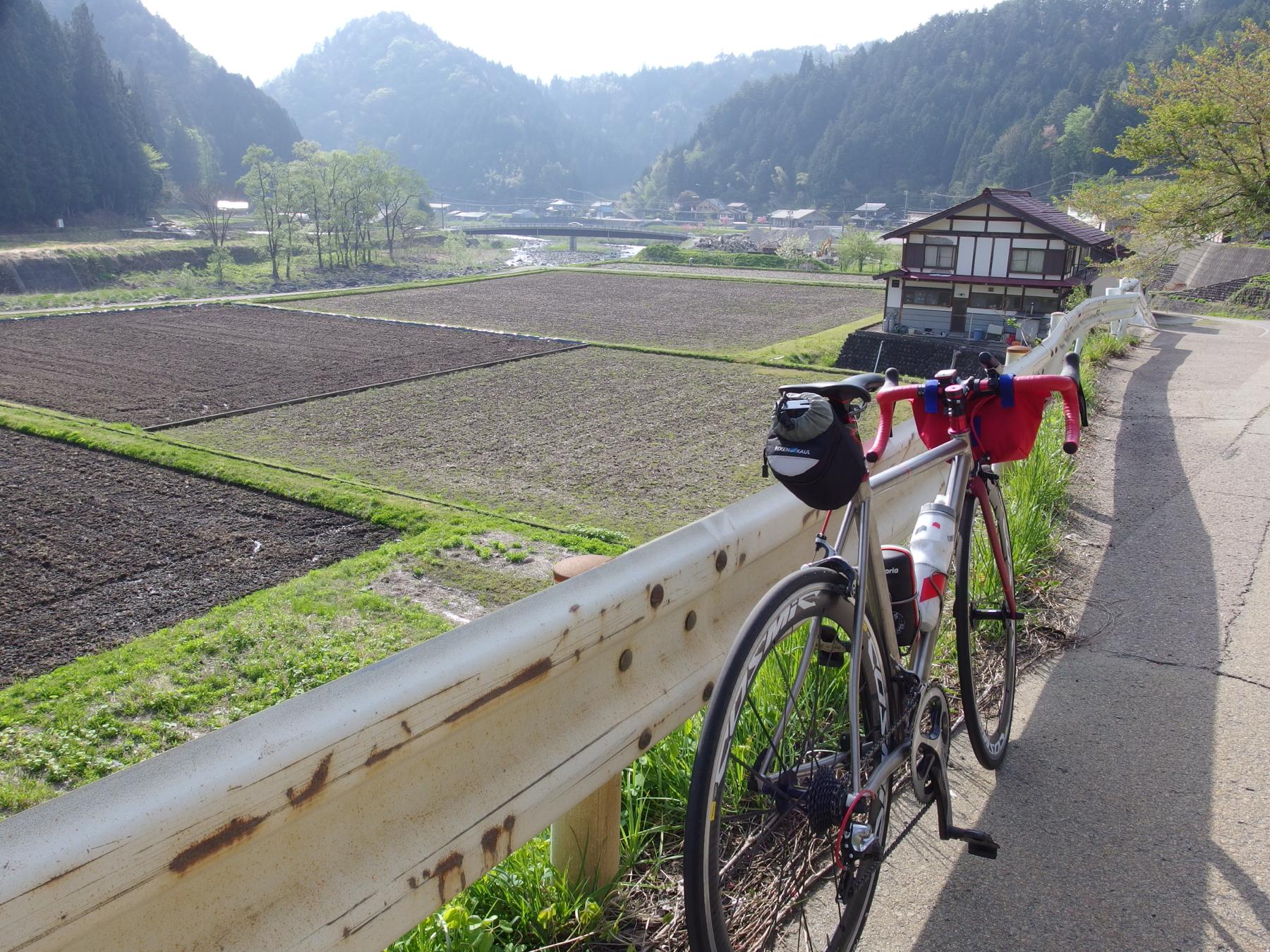 1Ｍ号で行くGW自転車旅行③〜金沢から白鳥〜_c0177576_16155128.jpg