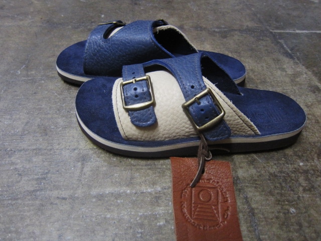もう・・・そろそろ良いんでは!★? By THE SANDAL MAN 別注 (BEACH W STRAP)_d0152280_23393951.jpg