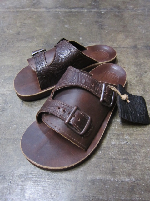 もう･･･そろそろ良いんでは！★？　　By THE SANDAL MAN 別注 (BEACH W STRAP)_d0152280_234022.jpg