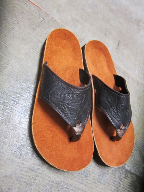 もう・・・そろそろ良いんでは!★? By THE SANDAL MAN 別注 (BEACH W STRAP)_d0152280_23421786.jpg