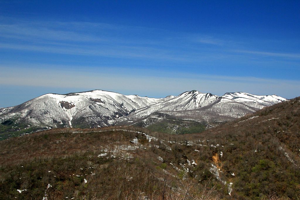 快晴の泉ヶ岳_e0137200_18232445.jpg