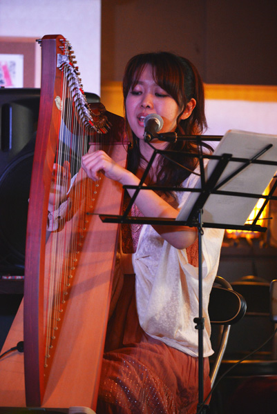 「ふぉと絵にい展」最終日〜KOCOAコラボライブ_b0175635_0565196.jpg