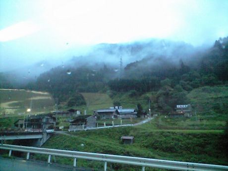 真夏の北陸ローカル線5(高山本線)_b0005281_2057691.jpg
