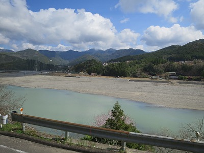 b0326483_00445607.jpg