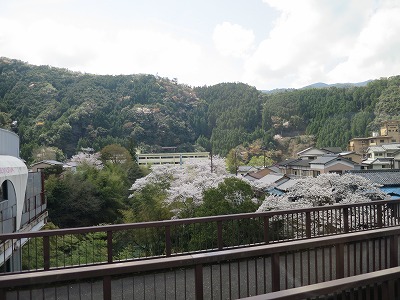b0326483_00452260.jpg