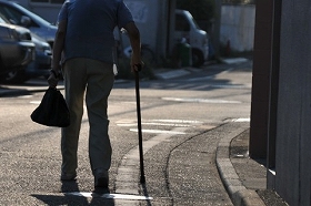 認知症で「徘徊」「行方不明」年間1万人時代が来た　地域ぐるみで解決図る「大牟田モデル」に関心高まる_b0064113_10215632.jpg