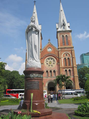 Ho Chi Minh   街歩き_d0243846_19050368.jpg