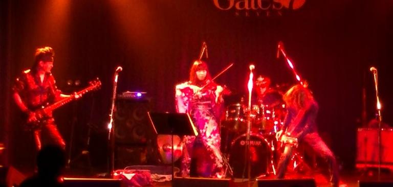 2014年5月4日、カラフルどんたくライブ@Gate\'7、第2部のライブレポ♪_e0188087_0112317.jpg