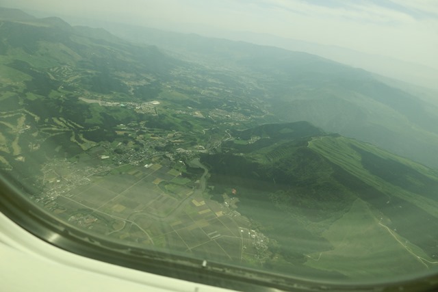 小保方晴子STAP細胞論議全日空で富士山を観ながら、日本の美しさに感謝若者たちの明日に幸せを祈る_d0181492_11134781.jpg
