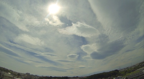 美味しい手打ちそばを頂いている間に、UFO雲が多数出現！_c0054846_15202155.jpg