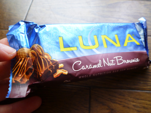 Luna Bar Caramel Nut Brownie_c0152767_21321513.jpg