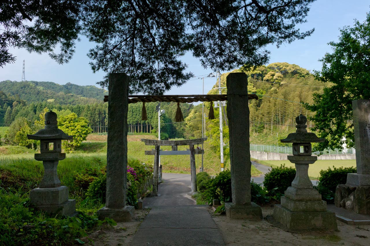 十六天神社　福岡県糸島市山北_b0023047_05233284.jpg