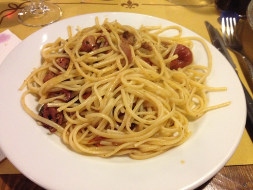 15/05/2014 日替わりメニューだから飽きない_a0136671_2324174.jpg