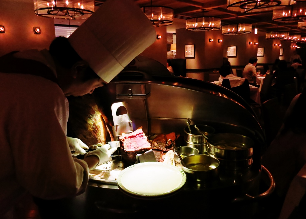 ロウリーズ・ザ・プライムリブ東京・グランドオープン_b0083801_19364763.jpg