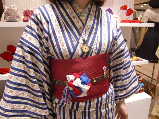 rokuyaonコサージュ入荷しました!_e0167832_18345115.jpg