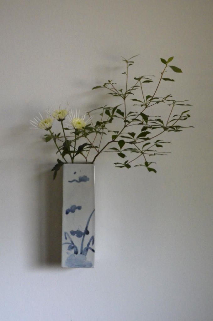 「山本亮平 有田白磁の系譜」 花入_d0087761_0401958.jpg