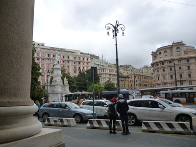 イタリア旅① コワ華やかなジェノヴァ_c0249163_17341370.jpg