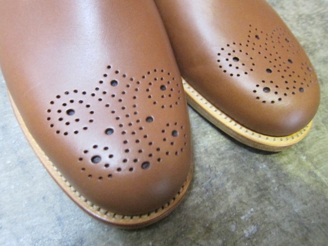 春夏に最適な革靴♪ PUNCHED Slipper 。。。By SANDERS_d0152280_17301239.jpg