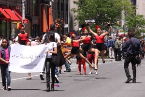 ダンス・パレード　New York Dance Parade 2014_b0007805_23584879.jpg