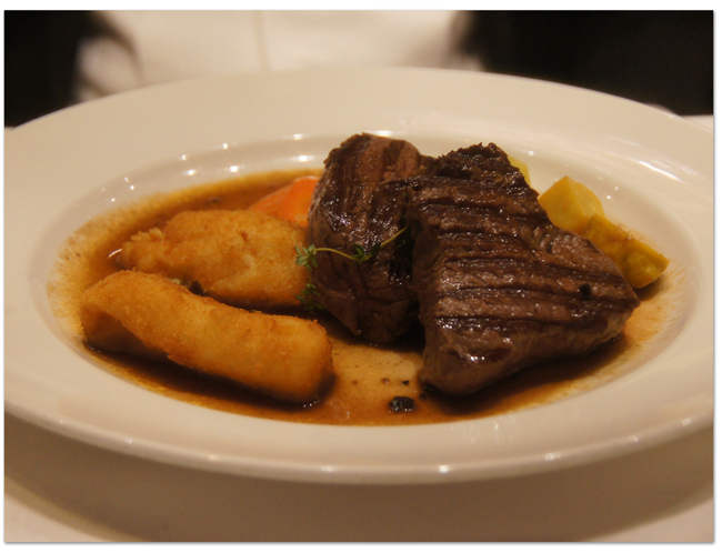 東カリブ海クルーズ(14) ルームサービスとフォーマルナイト_d0210324_7535869.jpg