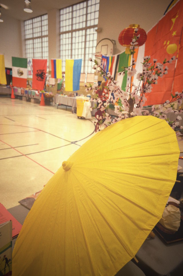 Multicultural Day at School._e0028272_9492398.jpg