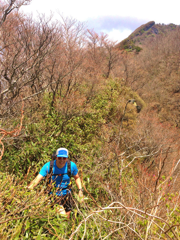 愛媛県　石鎚ロングトレイル Fast Packing Day.1　2014/05/08-10 _b0220886_18225753.jpg