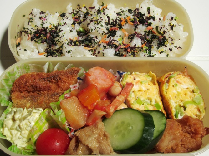 ウンベラータ と スグリ _d0249193_16341313.jpg