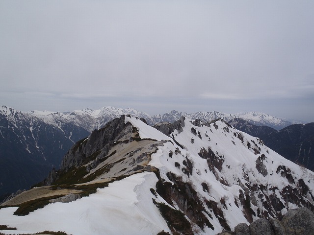 燕岳ハイク 2014.5.14~15 (後半)_c0147398_18405222.jpg