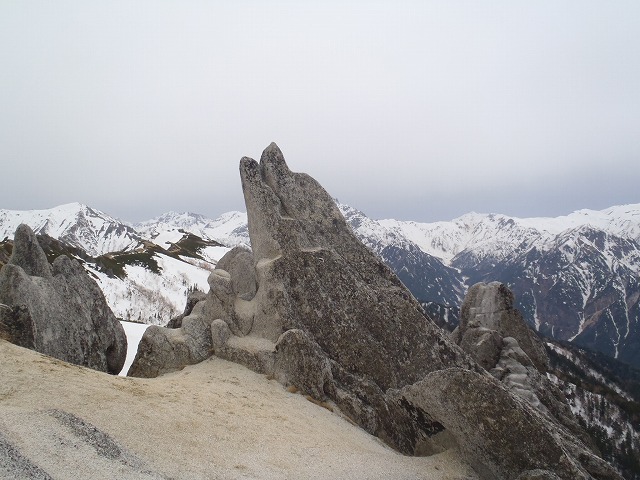 燕岳ハイク 2014.5.14~15 (後半)_c0147398_1842134.jpg