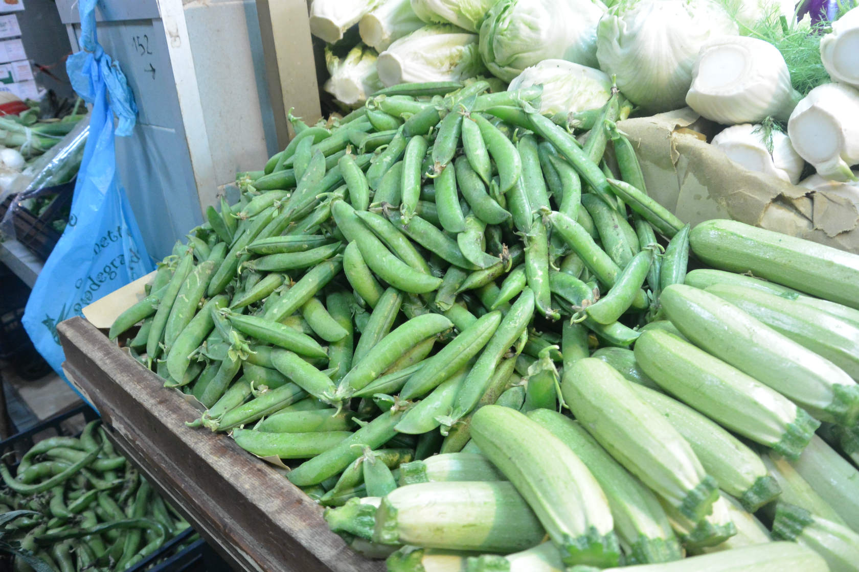 14年5月 イタリア出張記 その22 カリアリ サンベネディット市場へ 肉 野菜 チーズ編 Thoma News 登馬商事ブログ ニュース 14年5月 イタリア出張記 その22 カリアリ サンベネディット市場へ 肉 野菜 チーズ編 Thoma News 登馬商事ブログ ニュース