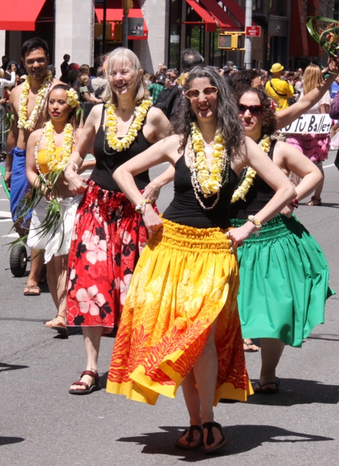 ダンス・パレード　New York Dance Parade 2014_b0007805_0125383.jpg