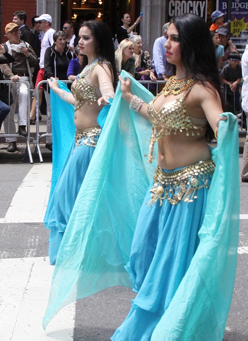 ダンス・パレード　New York Dance Parade 2014_b0007805_0155543.jpg