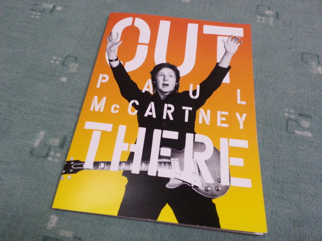 PAUL McCARTNEY OUT THER JAPAN TOUR 2014 OFFICIAL GOODS_b0042308_0321267.jpg