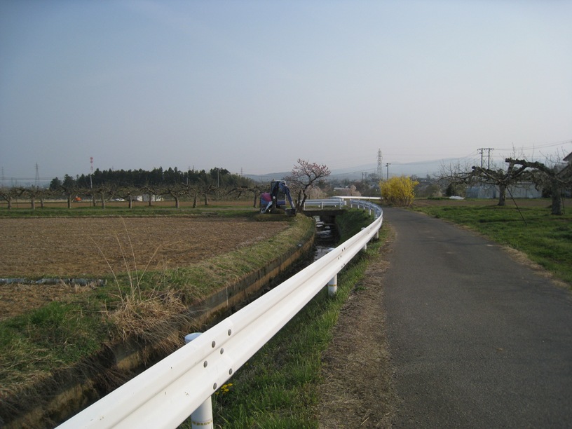 のりしろ散歩～福島用水の取水口付近の風景③_a0087378_1051111.jpg