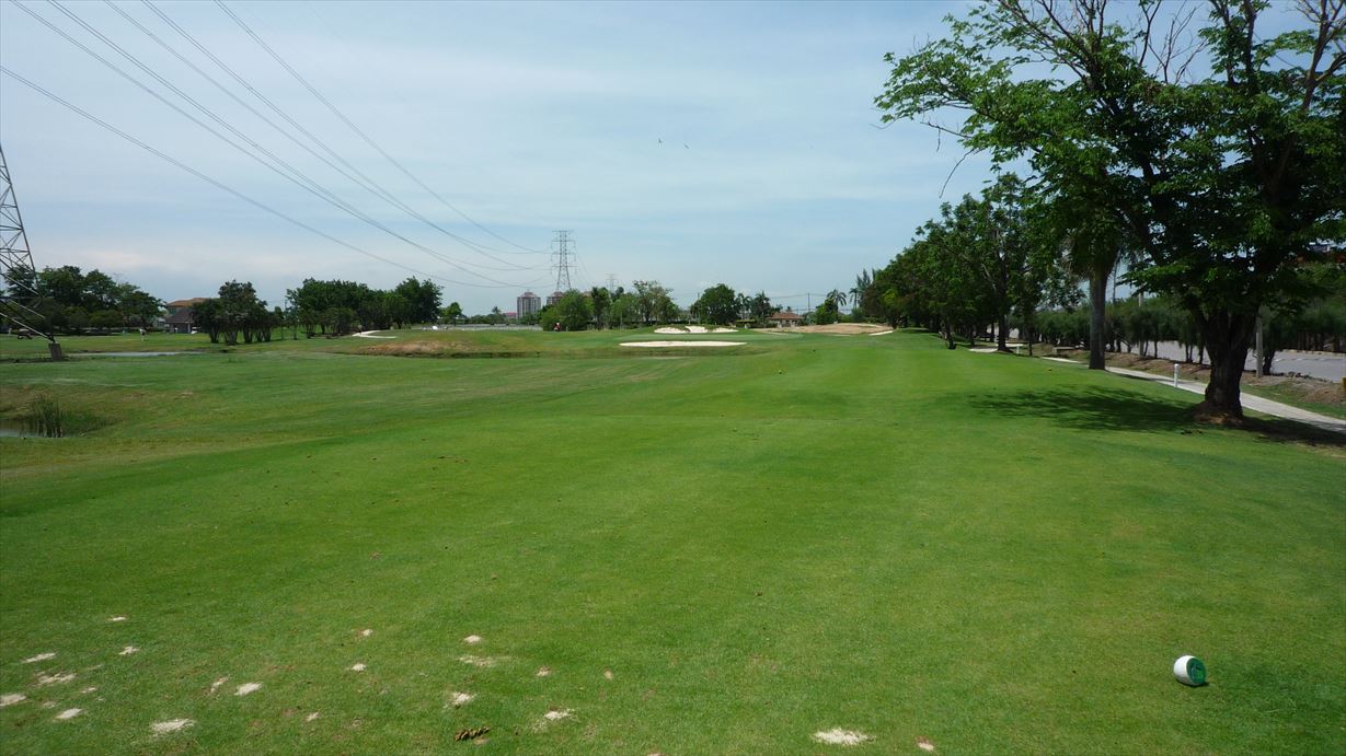 タイのゴルフ場、Thanya Golf Club (その5)_c0050991_2217276.jpg