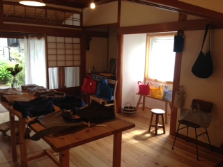 EARTH COLORさんbag + 春色スコーン_f0273406_1628781.jpg